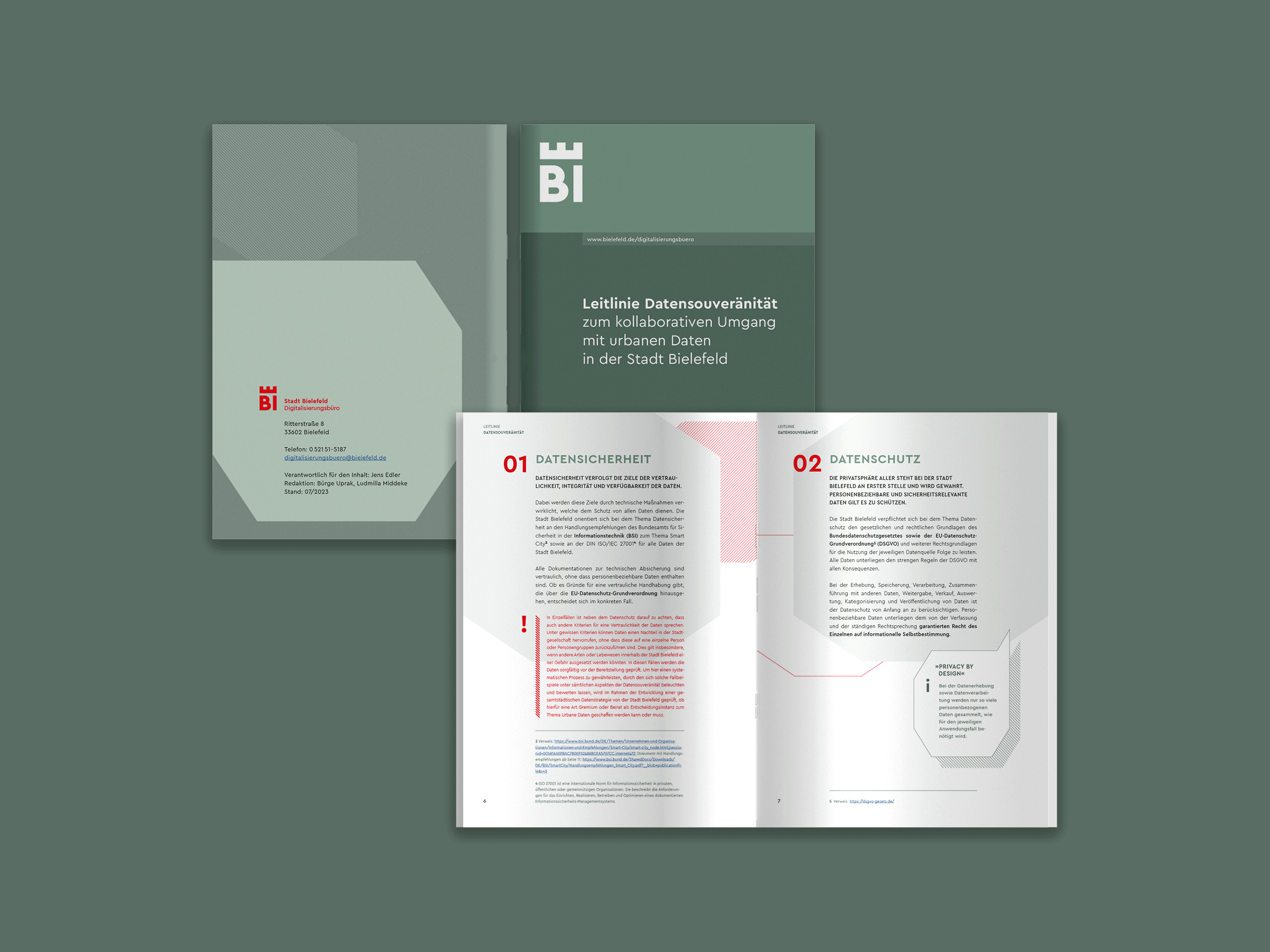 Aufgeschlagenes Booklet